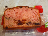 「ファミリーマート ファミマルSweets いちごとクランベリーのパウンドケーキ」のクチコミ画像 by 紫の上さん