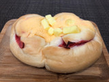 「イトーパン ソーセージチーズマヨパン 袋1個」のクチコミ画像 by 食いしん坊満載さん