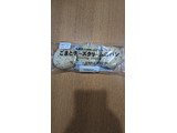 「セブン＆アイ セブンプレミアム ごまとチーズクリームのパン 3個」のクチコミ画像 by Monakaさん