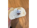 「ミニストップ クッキークリーム＆チョコロールパン」のクチコミ画像 by milkypokoさん