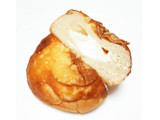 「ヤマザキ チーズクリーム＆ホイップクリームパン 1個」のクチコミ画像 by つなさん