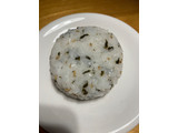 「イニシオフーズ 三陸産わかめ使用 わかめごはんおにぎり」のクチコミ画像 by くりくりたるとさん
