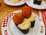 スシロー うずらフライ軍艦の実食写真（なんやかんやさん）