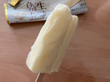 「アンデイコ 白いほぼ生チョコアイスバー」のクチコミ画像 by こつめかわうそさん