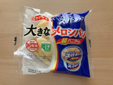 「ヤマザキ 大きなメロンパン エッセルスーパーカップ超バニラ風味 袋1個」のクチコミ画像 by こつめかわうそさん