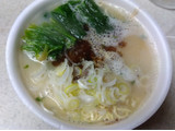 「マルタイ 熊本黒マー油とんこつラーメン カップ76g」のクチコミ画像 by モーパパさん