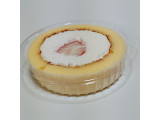 「ローソン Uchi Cafe’ × ICHIBIKO いちごのロールケーキ」のクチコミ画像 by minoesさん