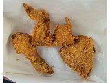 ケンタッキー パリパリ旨塩チキンの実食写真（ニャンタさん）
