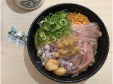 くら寿司 藤原系 禁断のにんにくMAXまぜそばの実食写真（ばぶたろうさん）