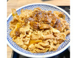 吉野家 魯肉牛丼の実食写真（ぱぴぴさん）