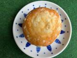 ミスタードーナツ しっとりマフィン バター風味の実食写真（こつめかわうそさん）