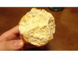 「ローソン Uchi Cafe’ SWEETS ウチカフェ マンゴーミルクワッフルコーン マンゴーソースを添えて 160ml」のクチコミ画像 by aengさん