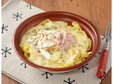 ローソン ソースたっぷり生パスタ スモークチーズカルボナーラ