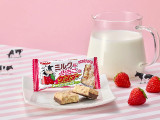 有楽製菓 ミルクないちごのサンダー