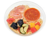 セブン-イレブン 冷製パスタ 夏野菜と生ハムのトマトソース
