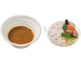 セブン-イレブン Suage監修チキンと野菜のスープカレー
