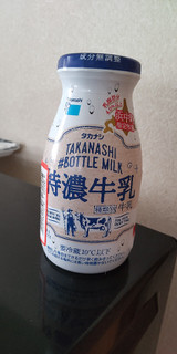 「タカナシ ＃BOTTLE MILK 特濃牛乳 ペット200ml」のクチコミ画像 by minorinりん さん