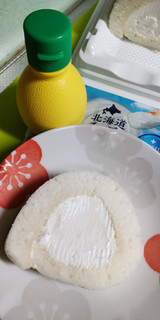 「モンテール 小さな洋菓子店 北海道チーズの手巻きロール 4個」のクチコミ画像 by minorinりん さん
