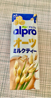「ALPRO オーツミルクティー パック250ml」のクチコミ画像 by ぱぴぴさん