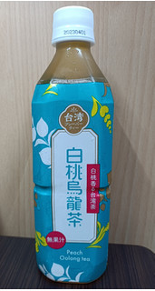 「Tokyo Tea Trading 白桃烏龍茶 500ml」のクチコミ画像 by hiro718163さん