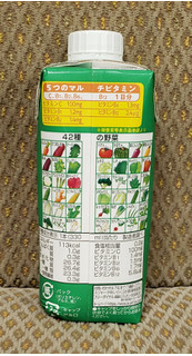 「スジャータめいらく 42種の野菜と3種の果実100％ パック330ml」のクチコミ画像 by みにぃ321321さん