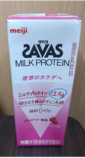 「ザバス for Woman MILK PROTEIN 脂肪0 ストロベリー風味 パック200ml」のクチコミ画像 by hiro718163さん