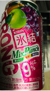 「KIRIN 氷結ストロング ミックスパンチ 缶350ml」のクチコミ画像 by シナもンさん