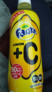 「コカ・コーラ ファンタ レモン＋C ペット490ml」のクチコミ画像 by ﾙｰｷｰｽﾞさん