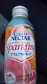 「不二家 ネクタースパークリング ピーチ＆ブラッドオレンジ 缶380ml」のクチコミ画像 by ﾙｰｷｰｽﾞさん