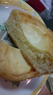 「タカキベーカリー ITSUTSUBOSHI ベイクドチーズケーキ 袋1個」のクチコミ画像 by minorinりん さん