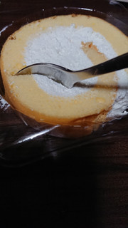 「モンテール スイーツプラン 糖質を考えたロールケーキ 袋1個」のクチコミ画像 by ぴのこっここさん