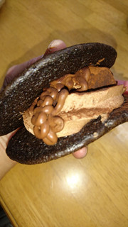 「セブン-イレブン もっちりチョコパンケーキどら」のクチコミ画像 by suzushoさん