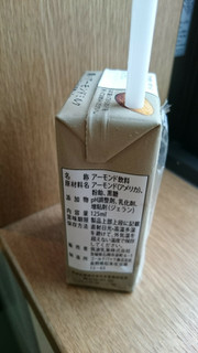 「筑波乳業 濃いアーモンドミルク 125ml」のクチコミ画像 by minorinりん さん