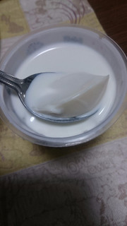 「雪印メグミルク CREAM SWEETS ミルクプリン アーモンド風味 カップ110g」のクチコミ画像 by banさん