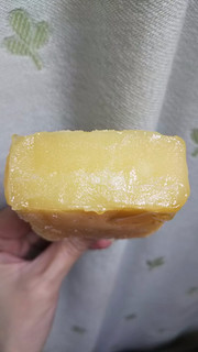 「セブンプレミアム まるでメロンを冷凍したような食感のアイスバー 袋70ml」のクチコミ画像 by 高野アイスさん