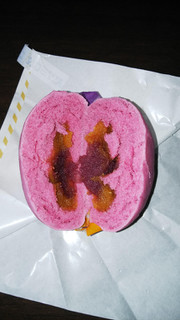 「ローソン 紫芋と安納芋の2色まん」のクチコミ画像 by 朝子 水野さん