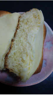 「タカキベーカリー ITSUTSUBOSHI クリーミーチーズケーキ 1個」のクチコミ画像 by しろねこエリーさん