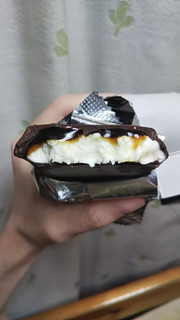 「森永製菓 板チョコがおいしいアイス ティラミス」のクチコミ画像 by 高野アイスさん