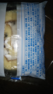 「Pasco ラムレーズンロールケーキ 袋1個」のクチコミ画像 by チー錦さん