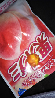 「明治 果汁グミ もも 袋47g」のクチコミ画像 by チー錦さん