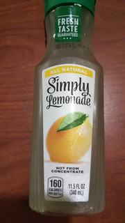 「Simply Orange Juice Company Simply Lemonade 340ml」のクチコミ画像 by レビュアーさん