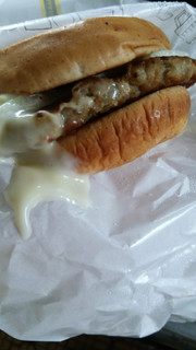「モスバーガー とびきりハンバーグサンド チーズ」のクチコミ画像 by 初嵐204さん