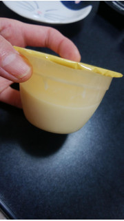 「オハヨー CUSTARD PUDDING カップ68g×4」のクチコミ画像 by しろねこエリーさん