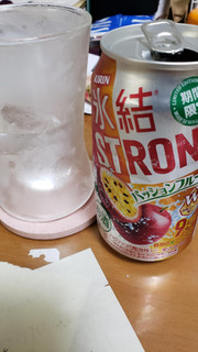 「KIRIN 氷結 ストロング パッションフルーツ 缶350ml」のクチコミ画像 by 小梅ママさん