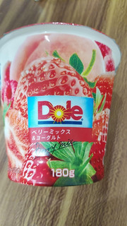 「Dole ベリーミックス＆ヨーグルト ナタデココ入り脂肪ゼロ カップ180g」のクチコミ画像 by 鉄腕子さん