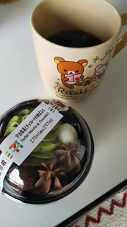 「セブン-イレブン 宇治抹茶とチョコレートの和ぱふぇ」のクチコミ画像 by こらんこさん