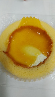 「ローソン Uchi Cafe’ SWEETS×PABLO チーズロールケーキ」のクチコミ画像 by 鉄腕子さん