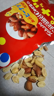 「東ハト キャラメルコーンのピーナッツ 袋45g」のクチコミ画像 by フミミさん