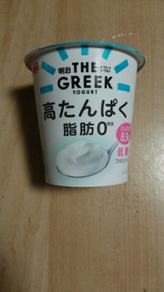 「明治 THE GREEK YOGURT 低糖 カップ100g」のクチコミ画像 by あんじゅろぜさん