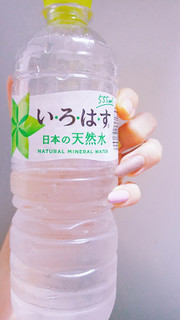 「コカ・コーラ い・ろ・は・す 天然水 ペット555ml」のクチコミ画像 by nag～ただいま留守にしております～さん